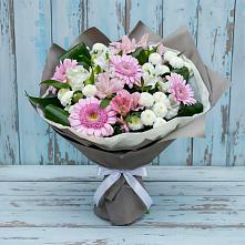 Букет цветов из:  Герберы, Альстромерии и Хризантемы #REPLACE_PRED# Левокумском