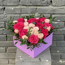 Цветочная композиция из Розы в коробке в Левокумском