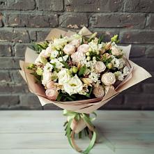 Букет цветов из:  Альстромерии, Розы и Хризантемы в Левокумском