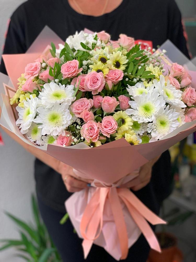 Букет цветов из: Розы и Хризантемы в Левокумском