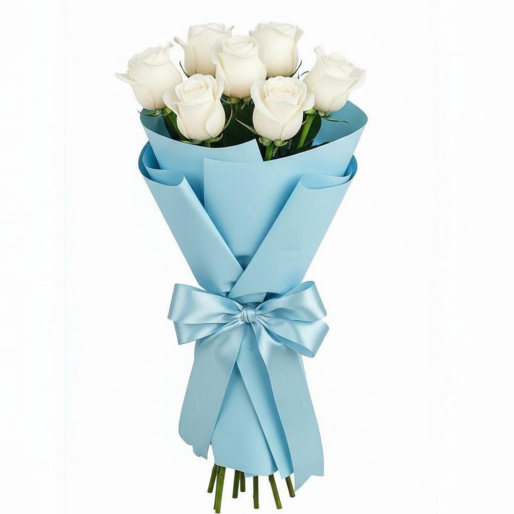 Букет 7 белых роз Проуд в Левокумском