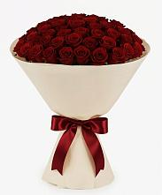 Букет 101 Бордовая роза Блэк Бакарра в Левокумском
