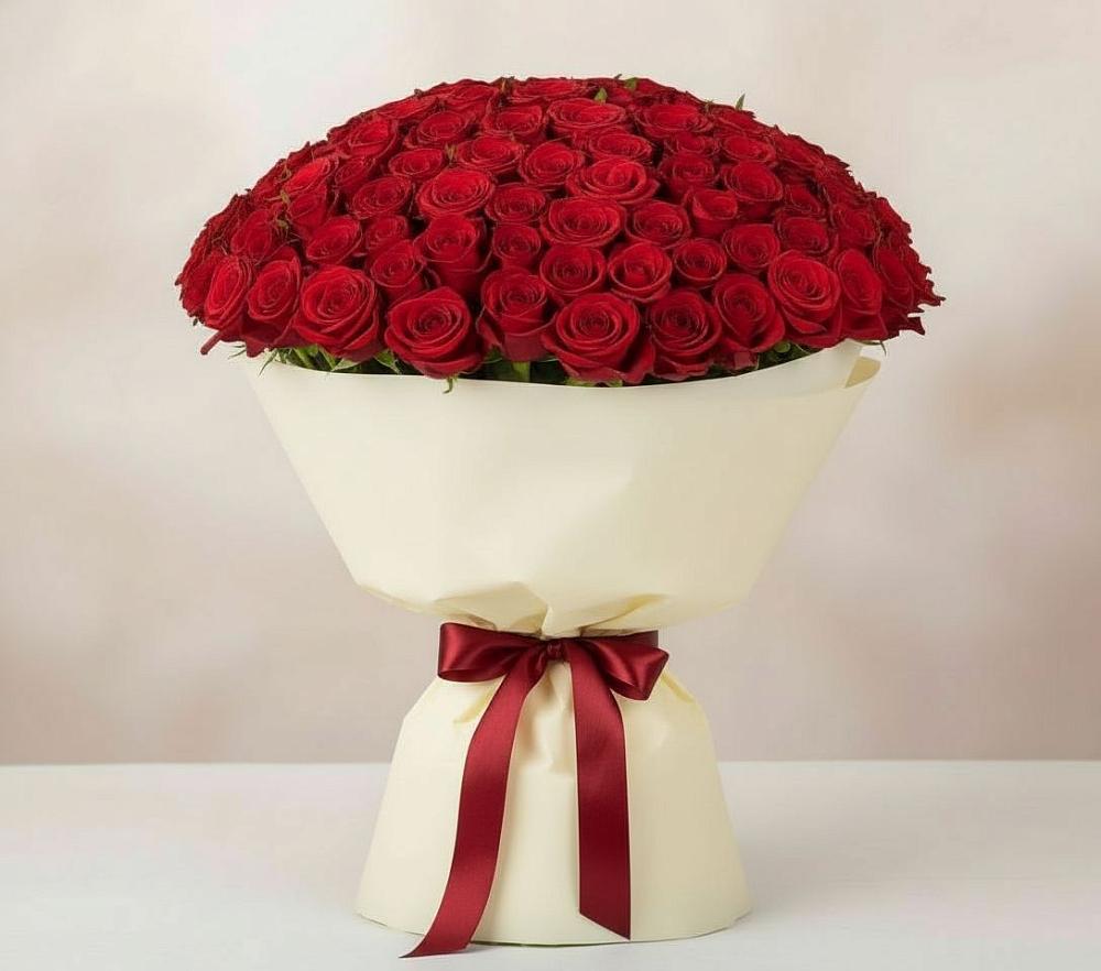 Букет 101 Красная роза Милано в Левокумском