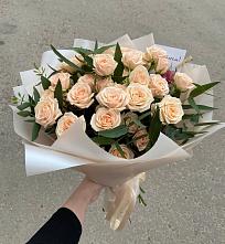 Букет Кремовые розы Латте в Левокумском