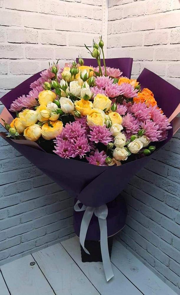 Букет цветов из: Хризантемы и Розы в Левокумском