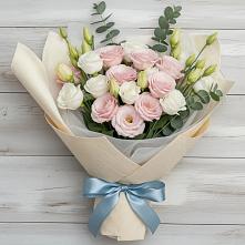 Букет цветов из:  Лизиантусы в Левокумском