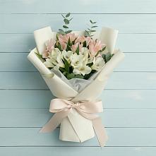 Букет цветов из:  Альстромерии в Левокумском