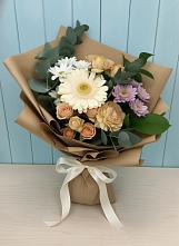 Букет цветов из:  Герберы и Хризантемы в Левокумском