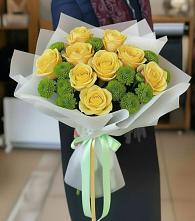 Букет цветов из:  Хризантемы и Розы в Левокумском