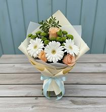 Букет цветов из:  Герберы, Розы и Хризантемы в Левокумском